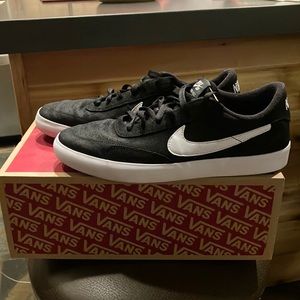 Nike sb blazer low black